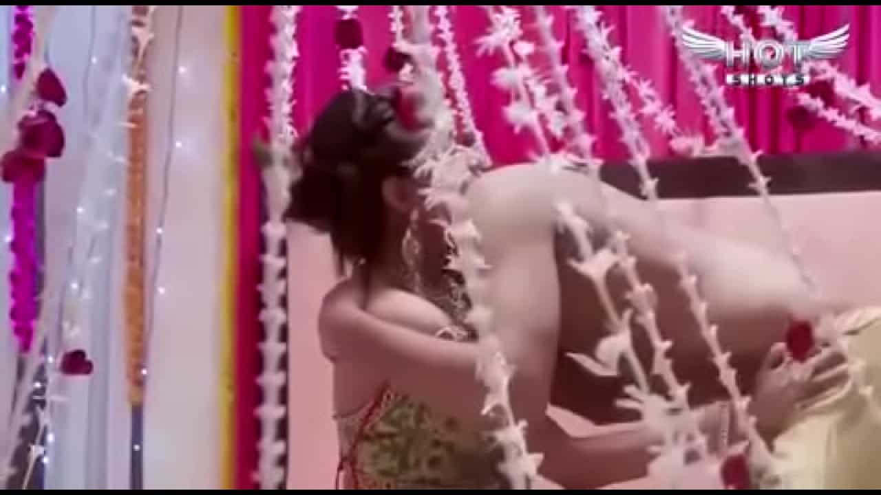 Hot Beautiful Couple Honeymoon Xxx Hindi Audio Sex Indian Porn 365