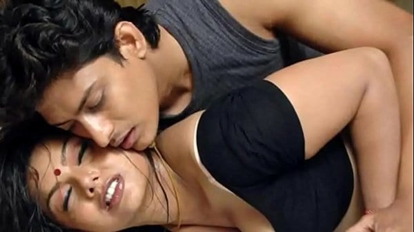 Bf Sex Hindi Mai - Hindi sex story of young pussy girl sex with director hindi sex audio story