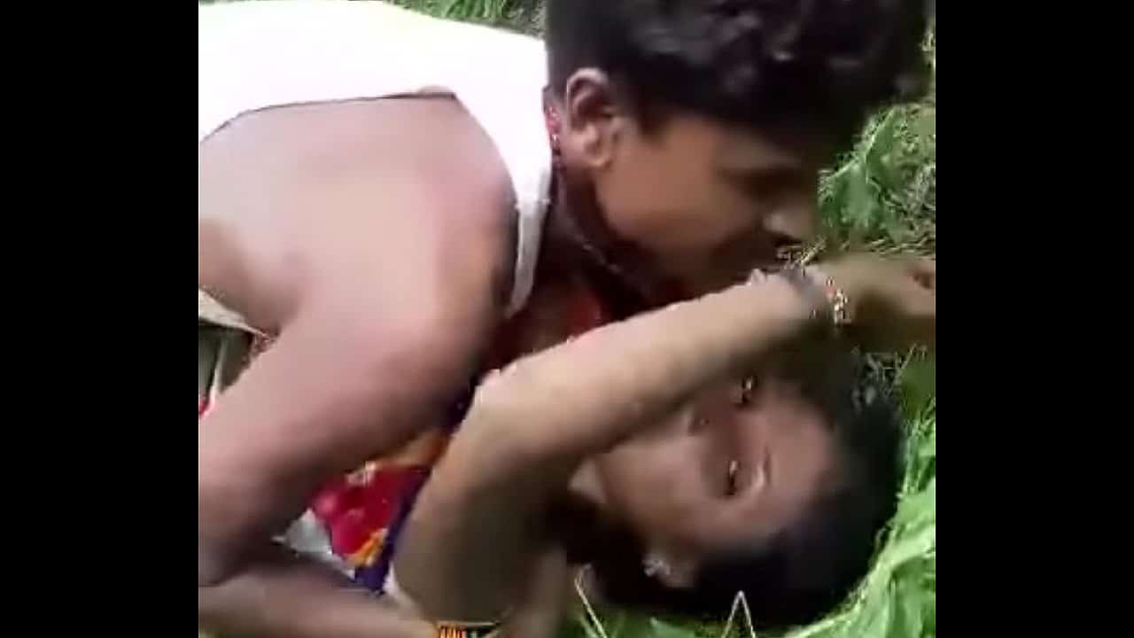 Bangladeshi village girl xxx fucked hard outdoor
