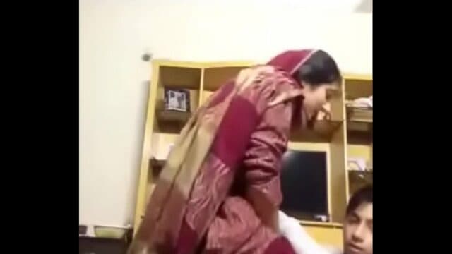Xxx Muslim Son Mom - paki xxx Muslim mom and son fucking video - Indian Porn 365