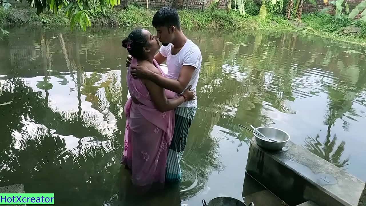 Desi Ponds - indian bhabhi sex videos - Indian Porn 365